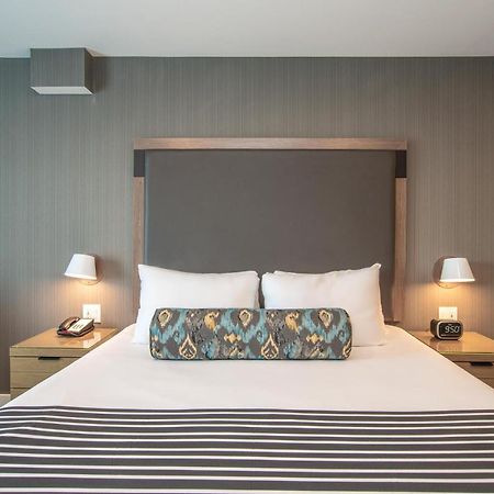 Sandman Signature Ottawa Airport Hotel 외부 사진