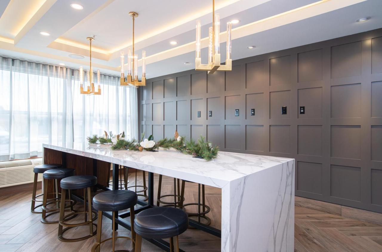 Sandman Signature Ottawa Airport Hotel 외부 사진